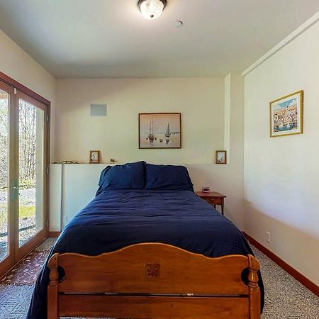 Вілла Woodland Hideaway In The Hills Lake Stevens Екстер'єр фото
