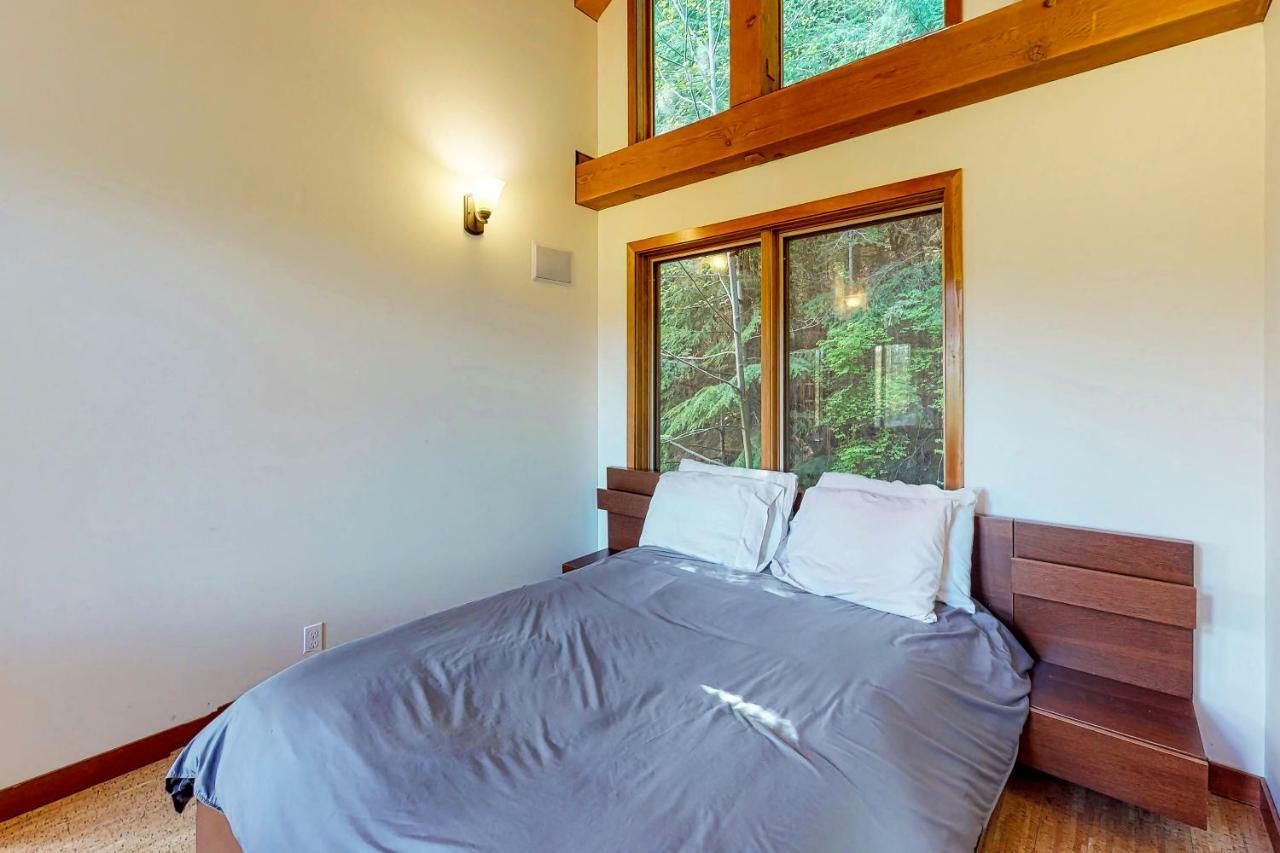 Вілла Woodland Hideaway In The Hills Lake Stevens Екстер'єр фото