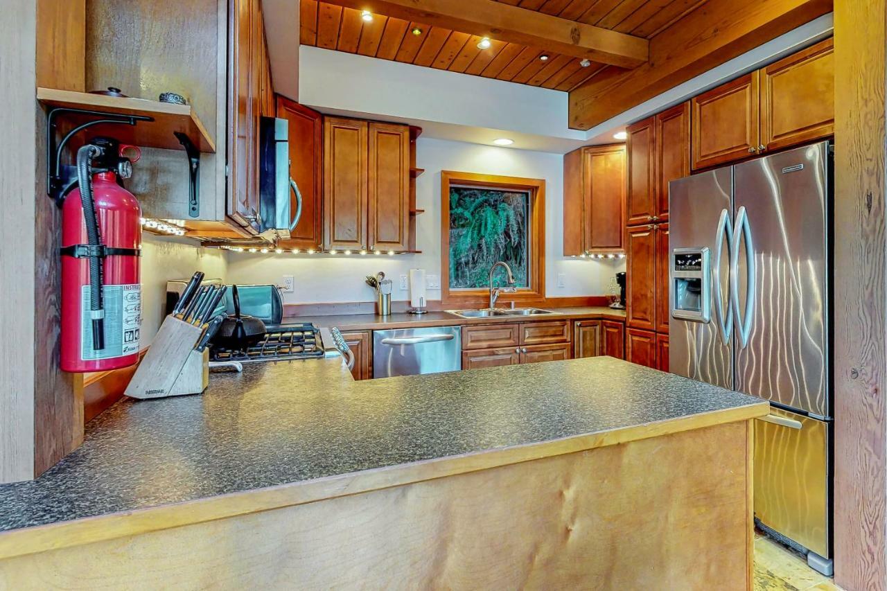 Вілла Woodland Hideaway In The Hills Lake Stevens Екстер'єр фото