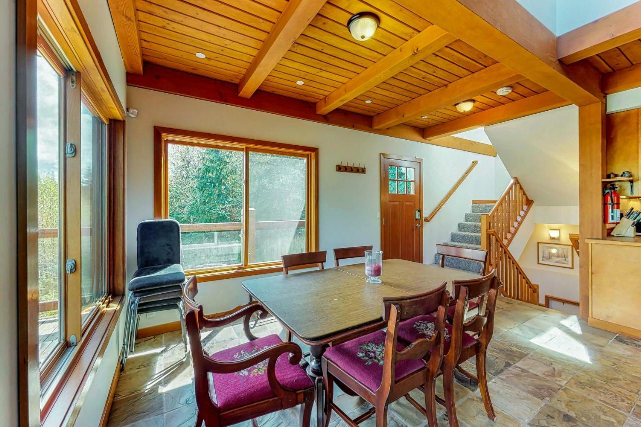 Вілла Woodland Hideaway In The Hills Lake Stevens Екстер'єр фото