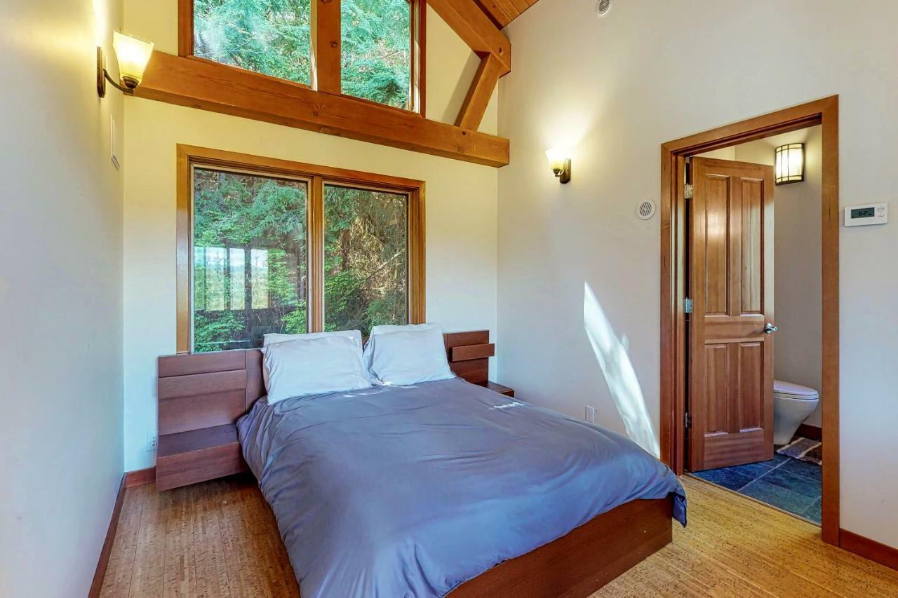 Вілла Woodland Hideaway In The Hills Lake Stevens Екстер'єр фото